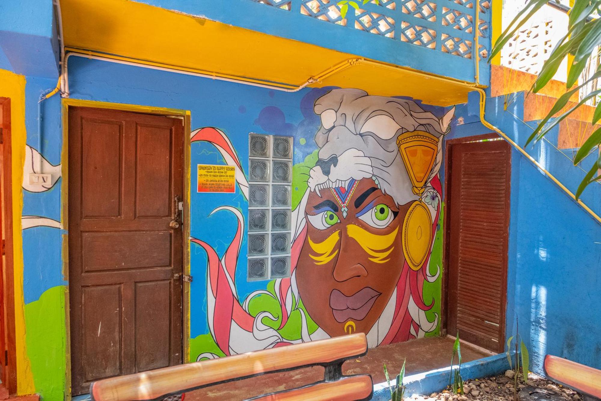 Hostel Happy House Backpackers Pai Exterior foto